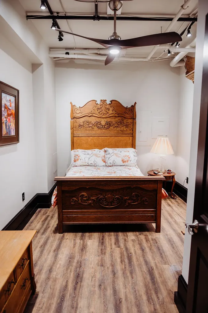 275 S Limestone Lexington KY 40508