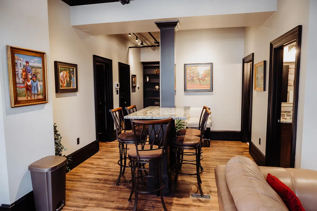 275 S Limestone Lexington KY 40508