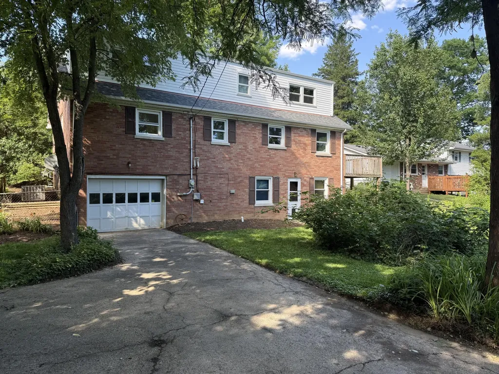104 Loch Lomond Drive Lexington KY 40517