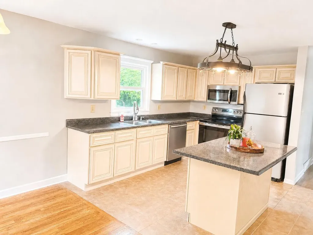 104 Loch Lomond Drive Lexington KY 40517