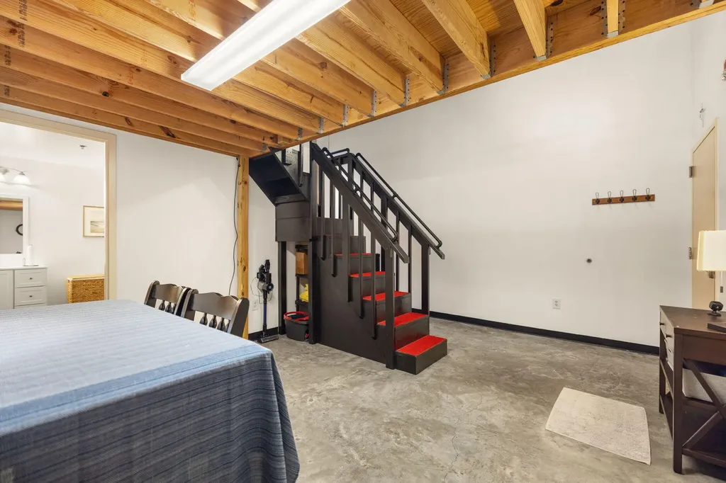 2520 S 3rd Street Louisville KY 40208