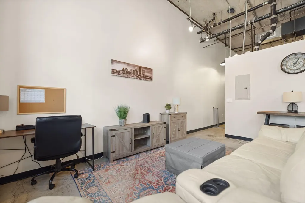 2520 S 3rd Street Louisville KY 40208