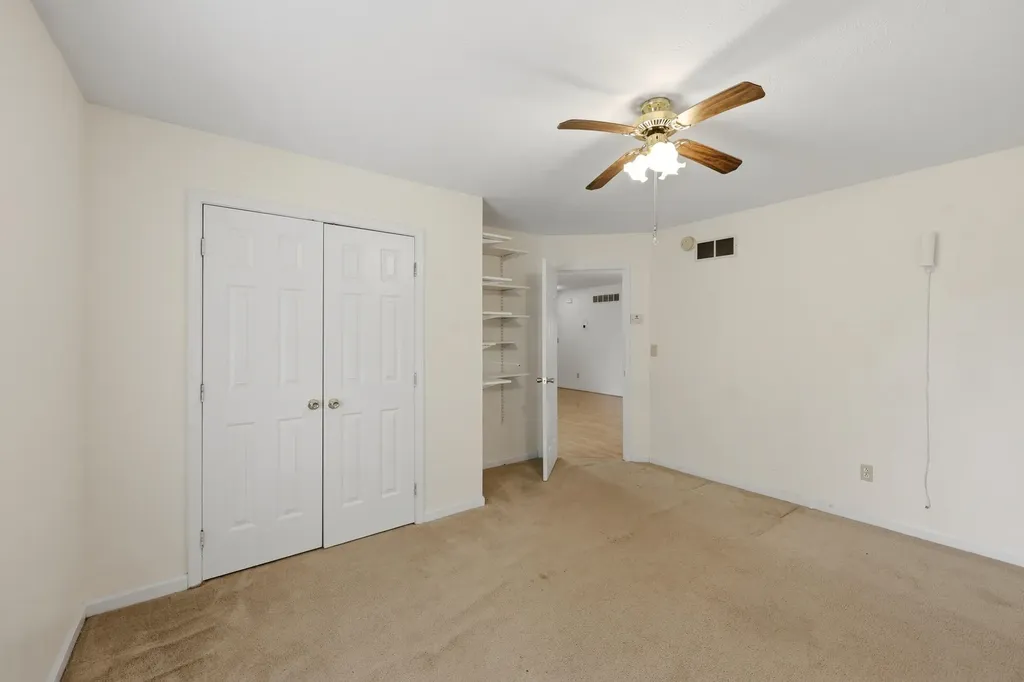1073 Indian Trail Lawrenceburg KY 40342