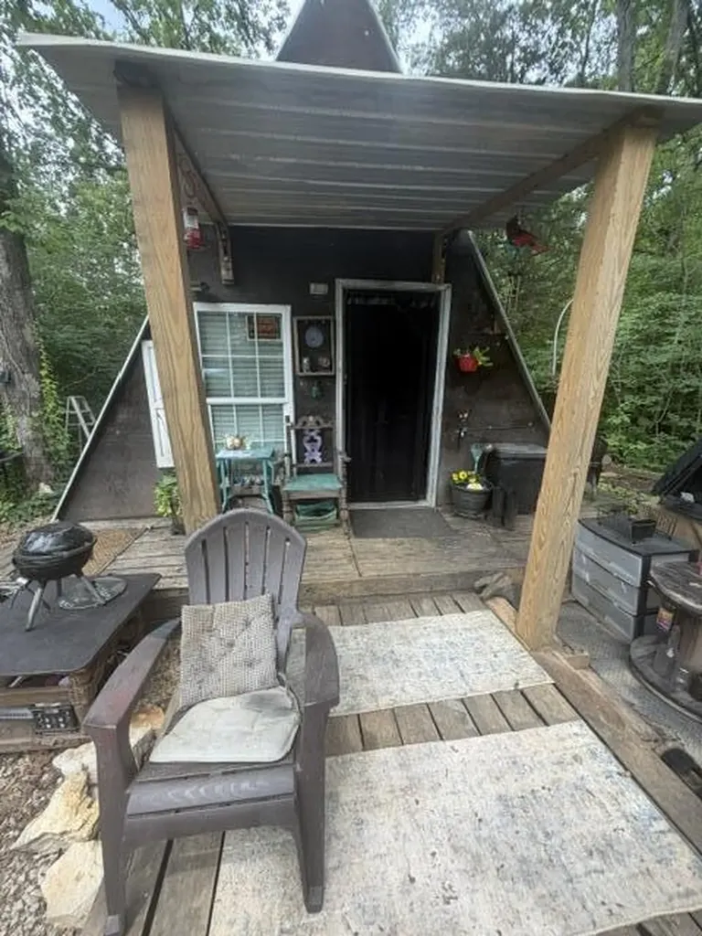 970 Lakeshore Drive Burnside KY 42519