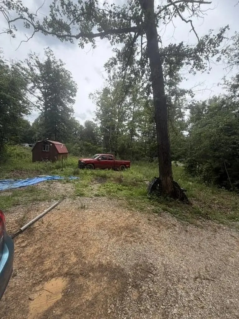 970 Lakeshore Drive Burnside KY 42519