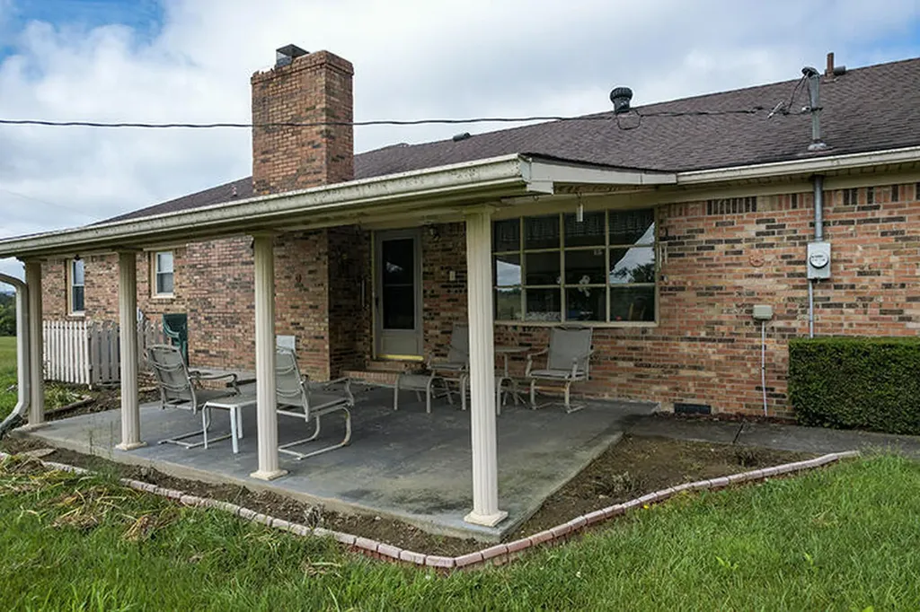 690 Whites Road Perryville KY 40468