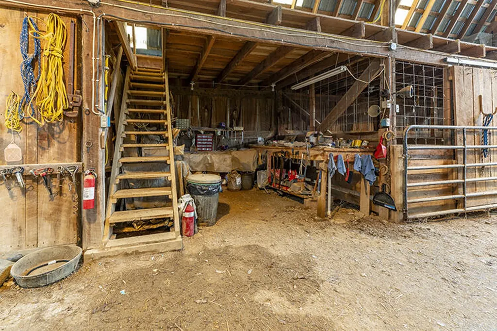690 Whites Road Perryville KY 40468