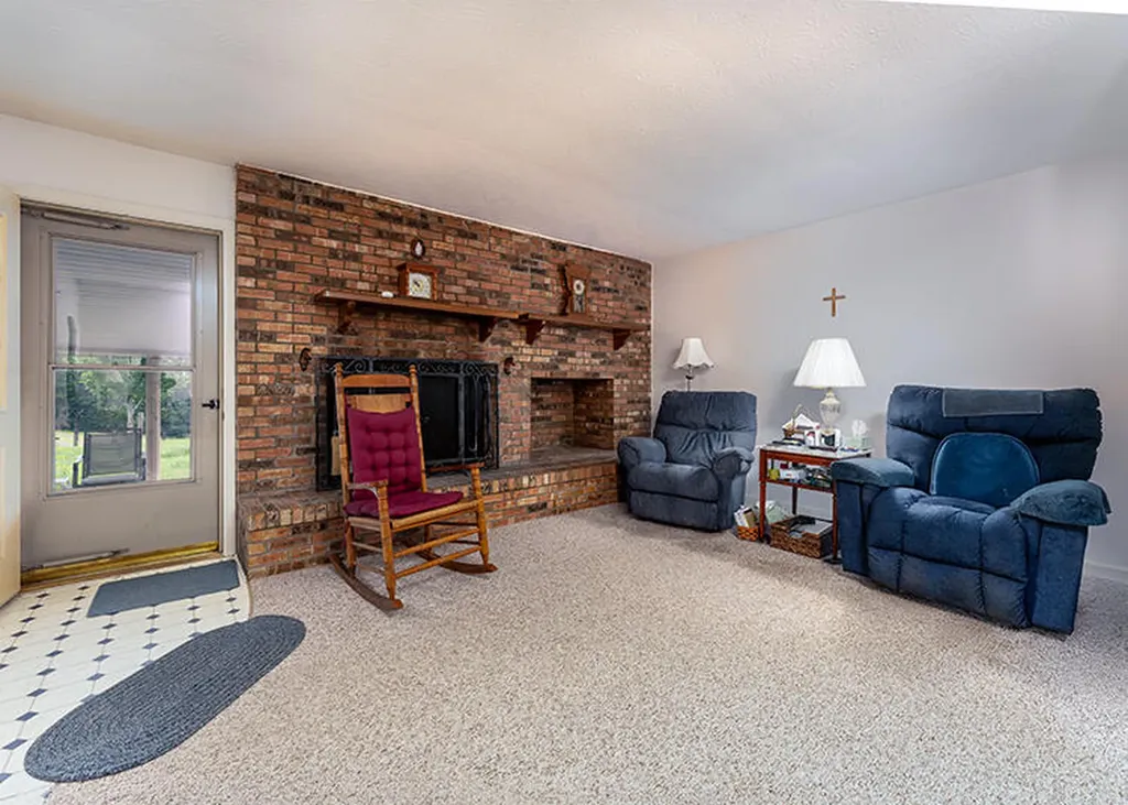 690 Whites Road Perryville KY 40468