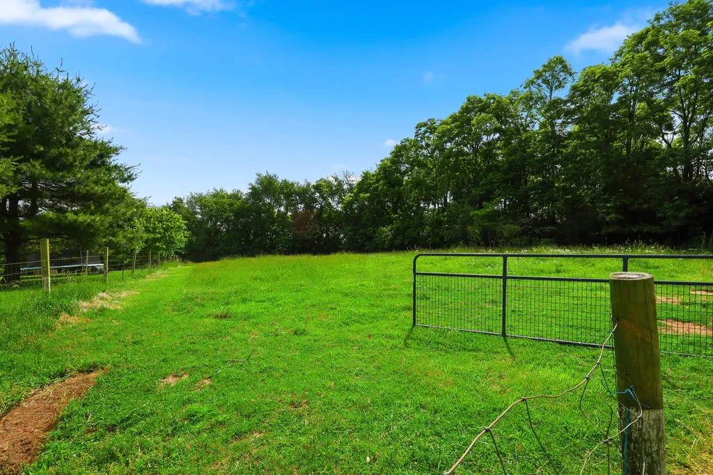 1697 Stamping Ground Road Georgetown KY 40324