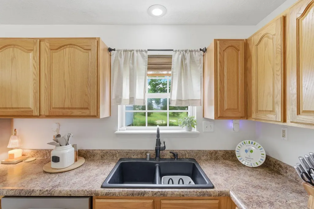 1129 Jamestown Drive Berea KY 40403