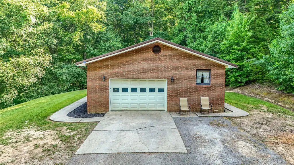 400 Buc Road Williamsburg KY 40769