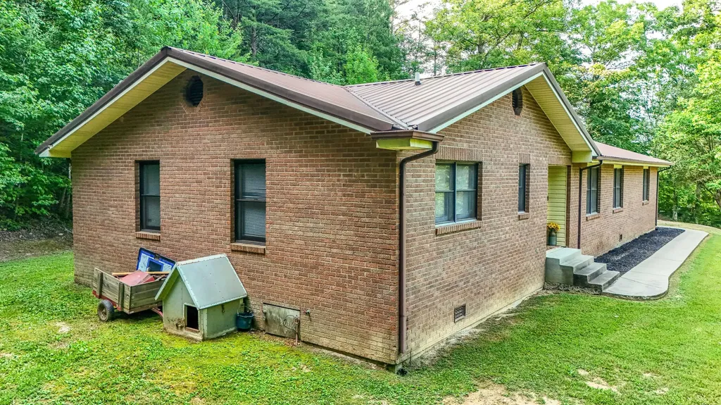 400 Buc Road Williamsburg KY 40769