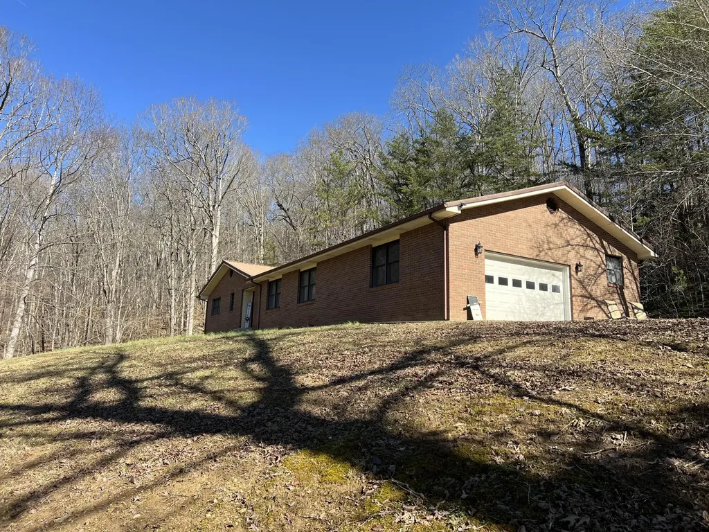 400 Buc Road Williamsburg KY 40769
