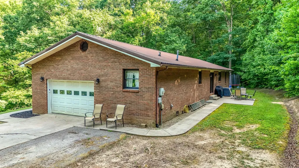 400 Buc Road Williamsburg KY 40769