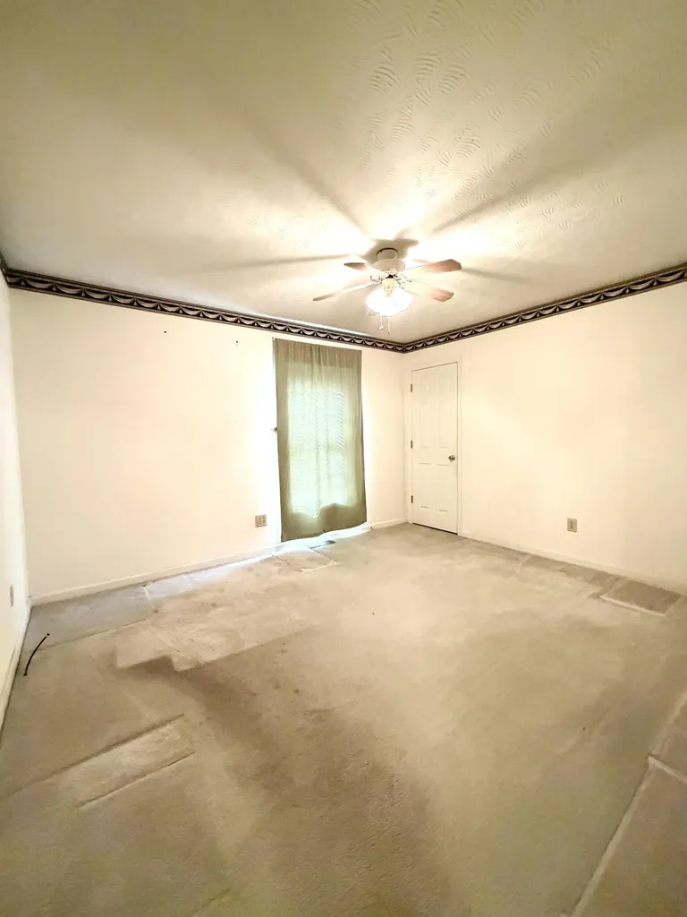 166 Secretariat Drive Harrodsburg KY 40330