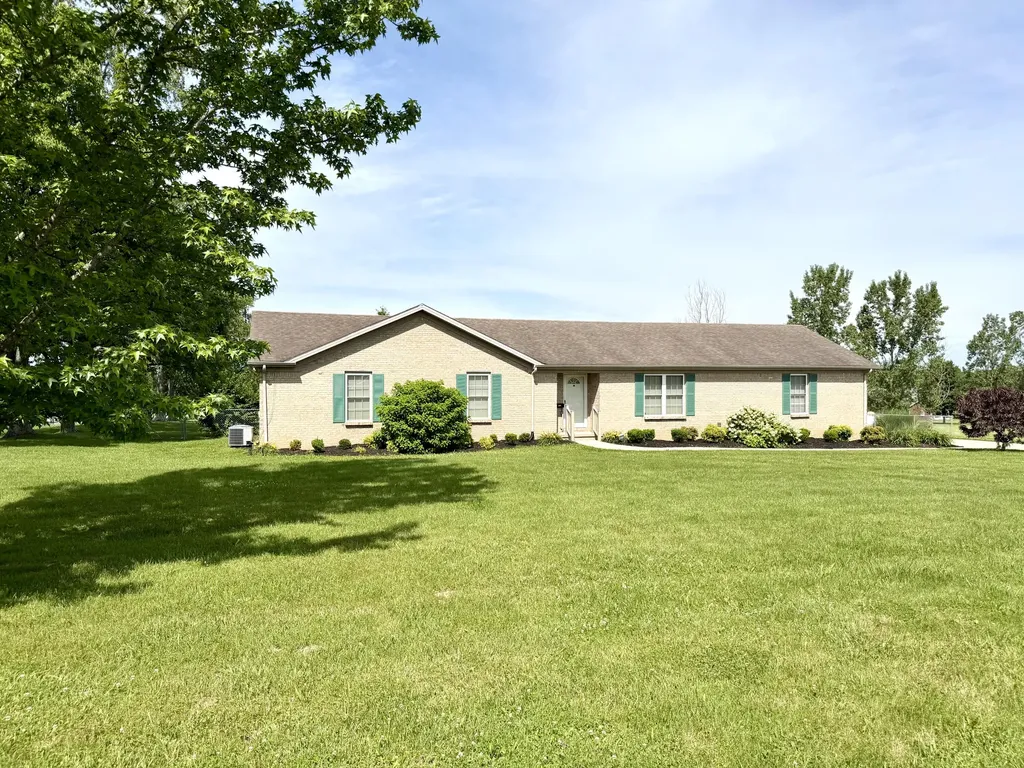 166 Secretariat Drive Harrodsburg KY 40330