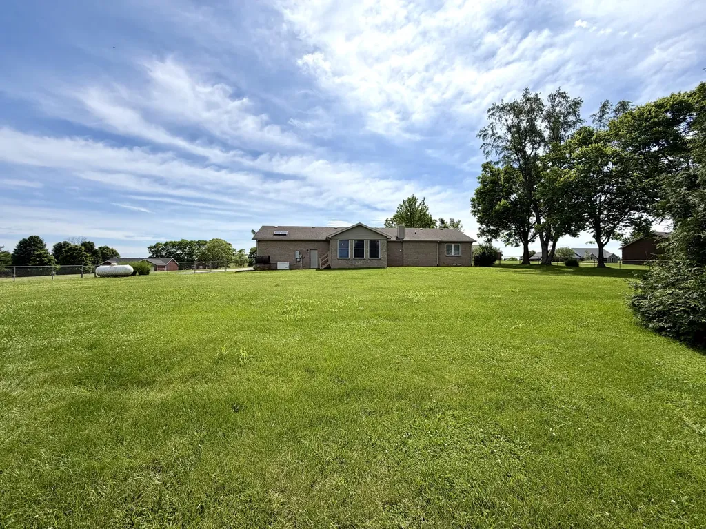 166 Secretariat Drive Harrodsburg KY 40330