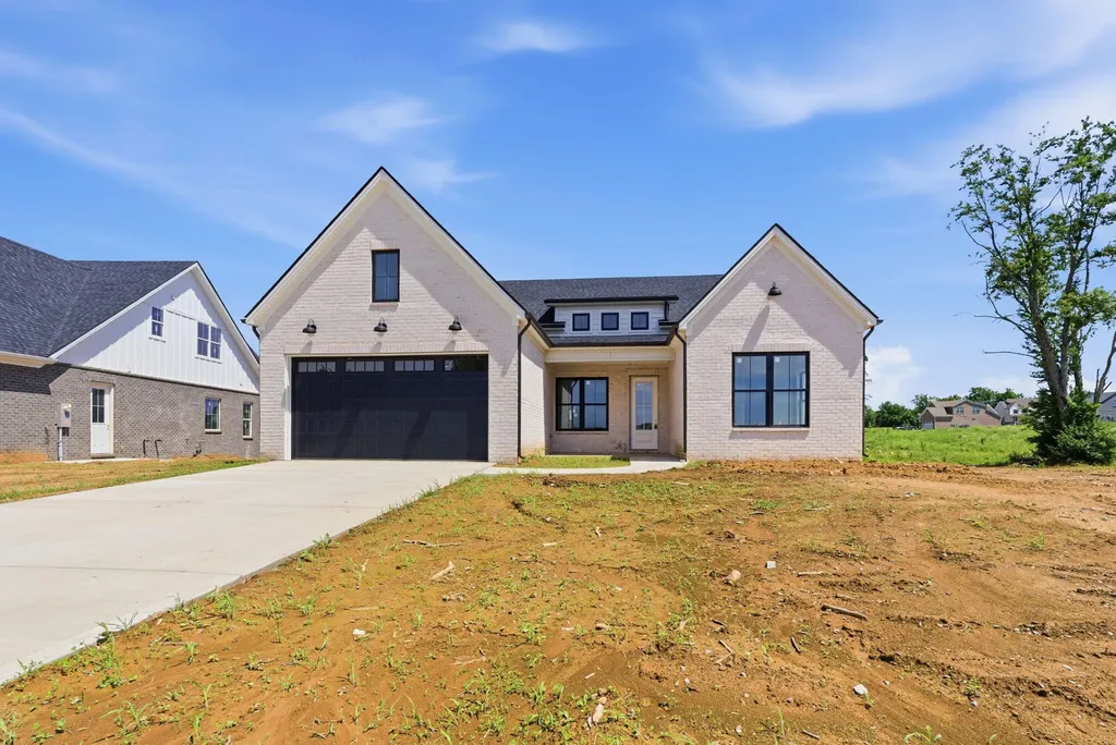 229 Madison Avenue Nicholasville KY 40356