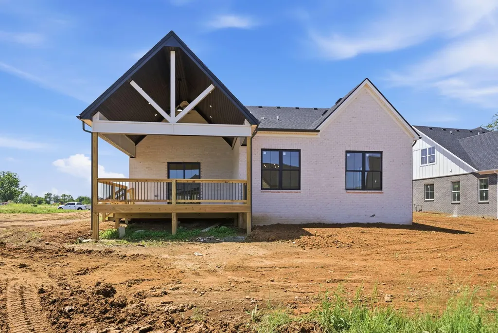 229 Madison Avenue Nicholasville KY 40356