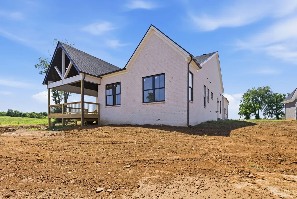 229 Madison Avenue Nicholasville KY 40356