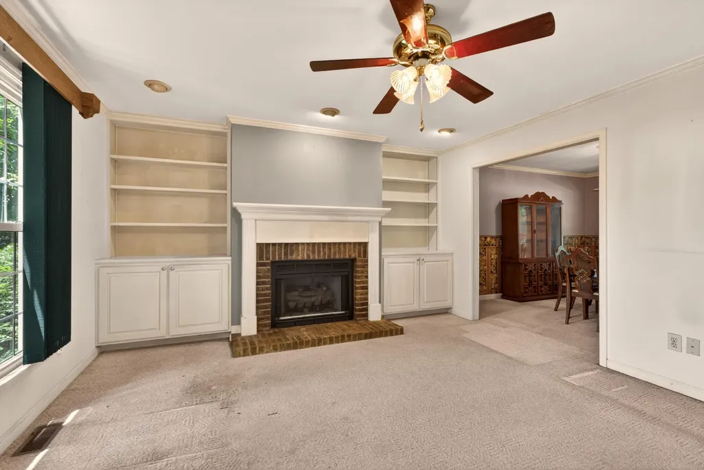 1005 Crimson Creek Drive Lexington KY 40509