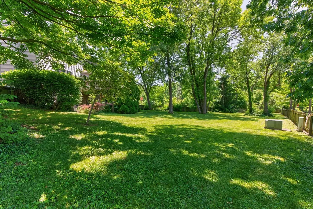 1005 Crimson Creek Drive Lexington KY 40509