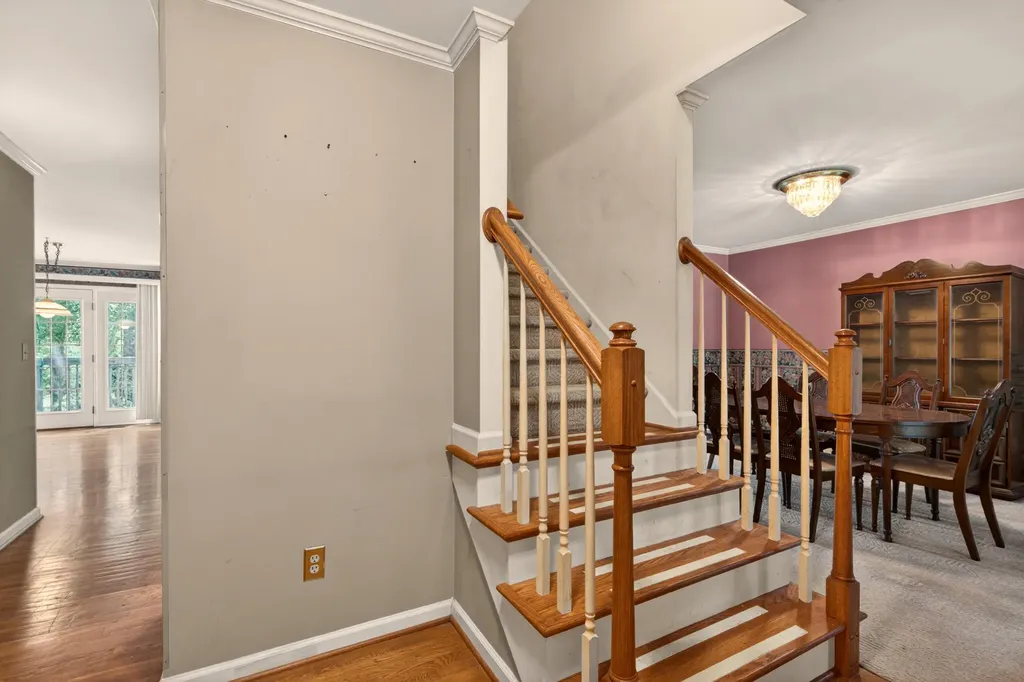 1005 Crimson Creek Drive Lexington KY 40509