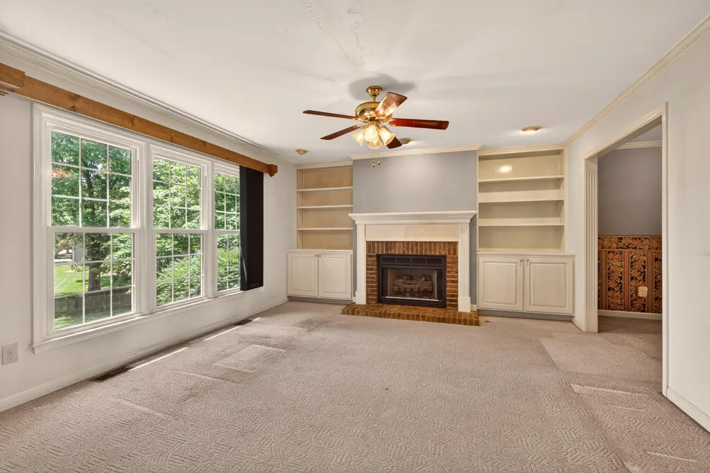 1005 Crimson Creek Drive Lexington KY 40509