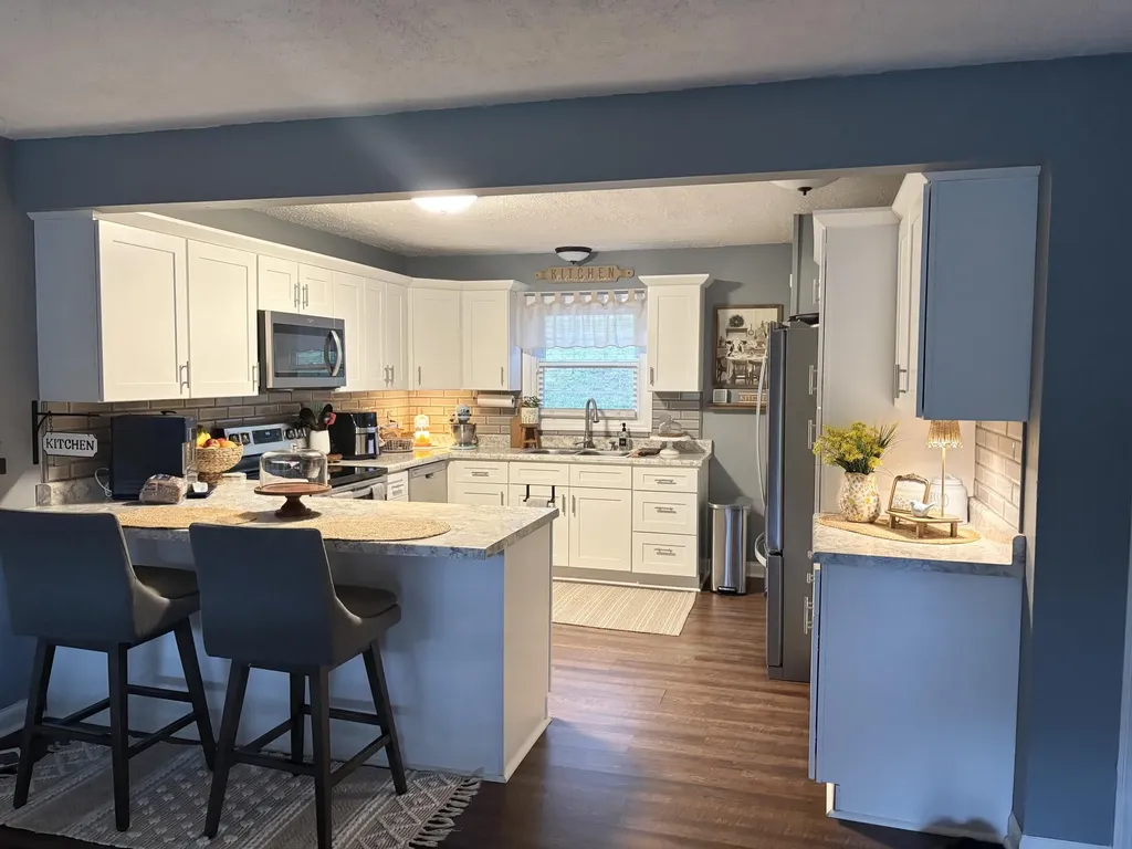 1040 Highway 469 Martha KY 41159