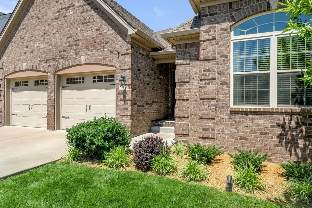 149 Rowanberry Drive Nicholasville KY 40356