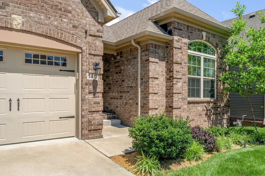 149 Rowanberry Drive Nicholasville KY 40356