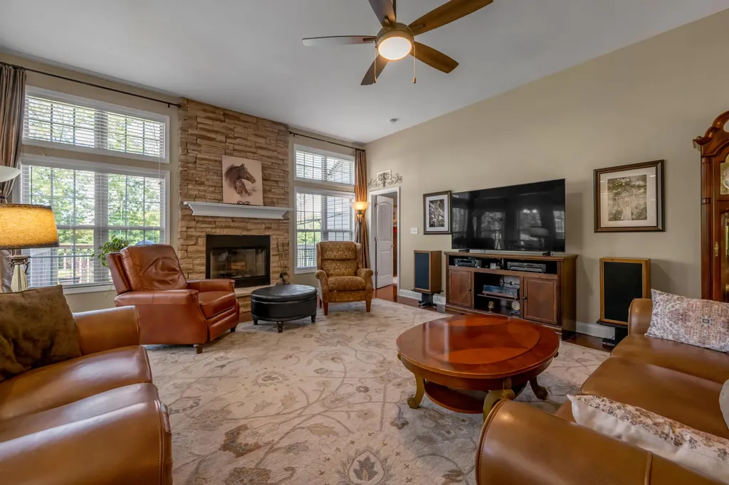 149 Rowanberry Drive Nicholasville KY 40356