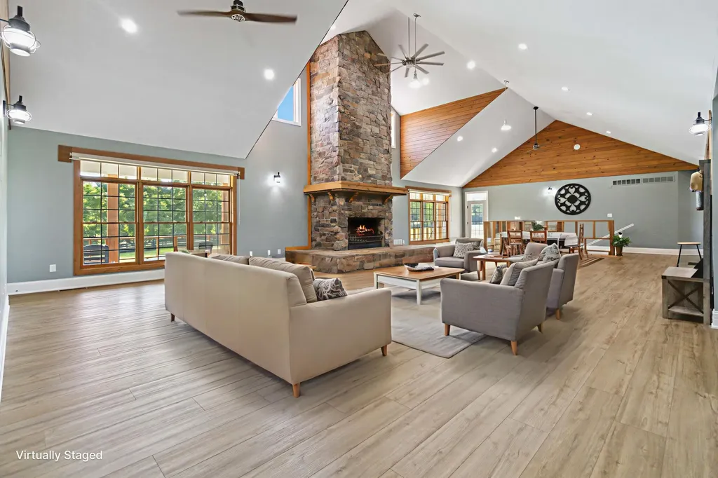 1599 Woodlake Road Midway KY 40347