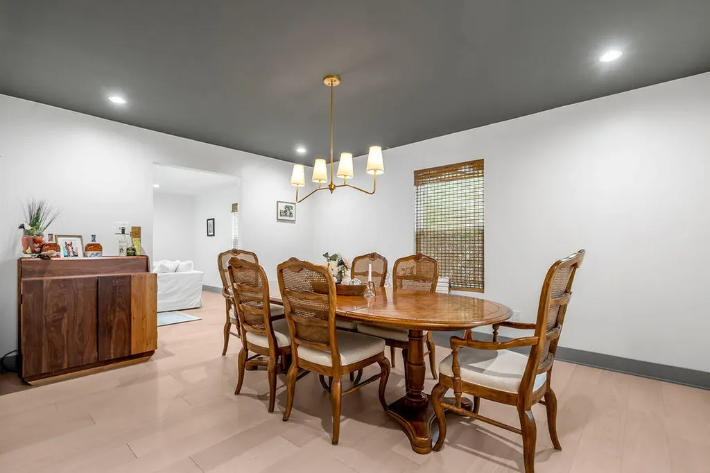 2004 Shadybrook Lane Lexington KY 40502