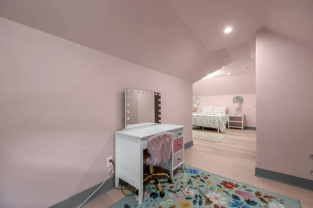 2004 Shadybrook Lane Lexington KY 40502