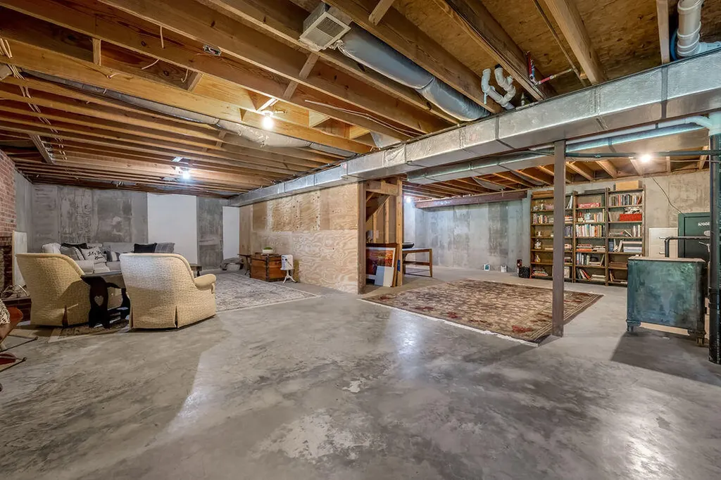 2004 Shadybrook Lane Lexington KY 40502