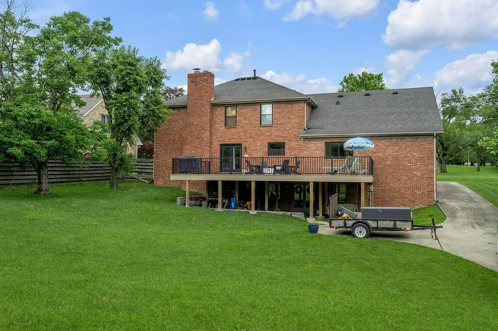 2004 Shadybrook Lane Lexington KY 40502