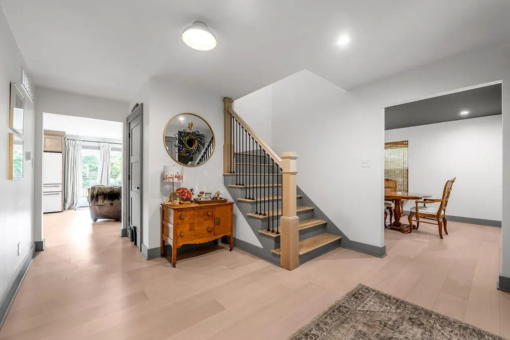 2004 Shadybrook Lane Lexington KY 40502
