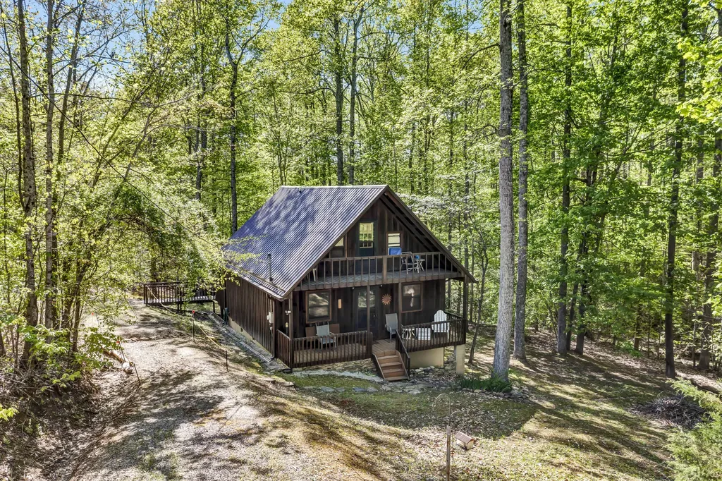 241 Whitts Acres Lane Wellington KY 40387