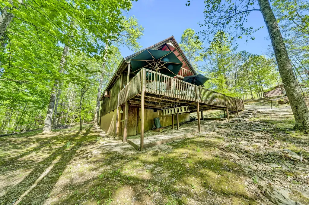241 Whitts Acres Lane Wellington KY 40387