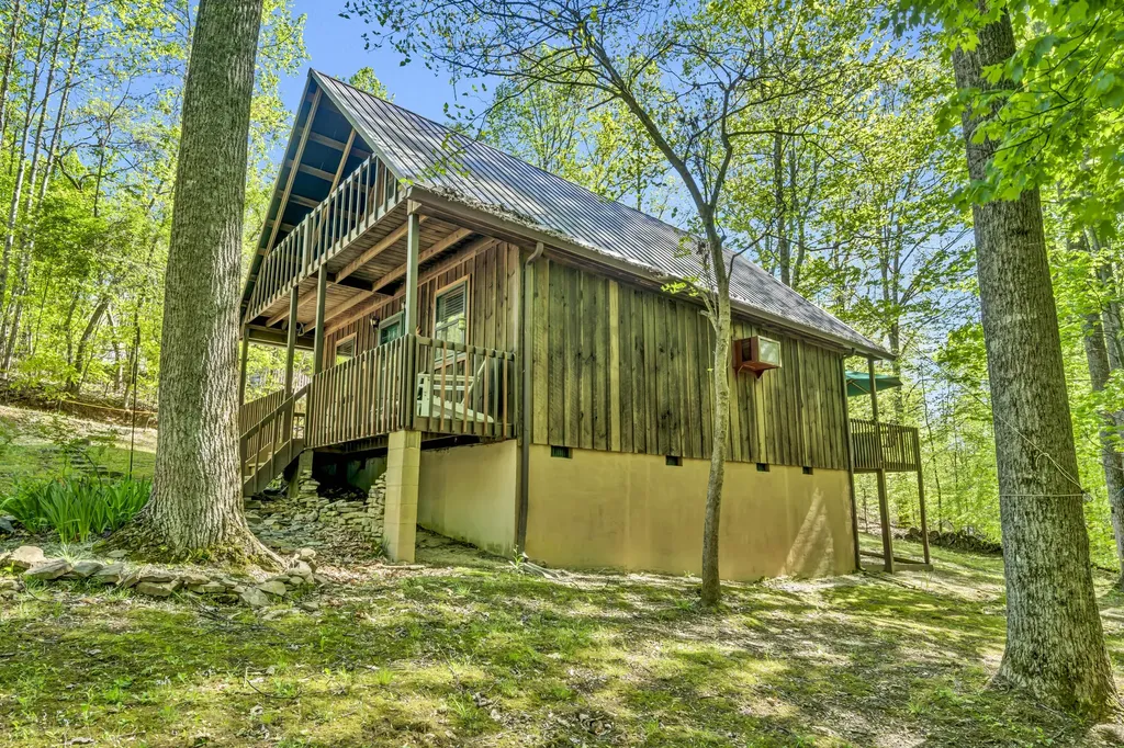 241 Whitts Acres Lane Wellington KY 40387