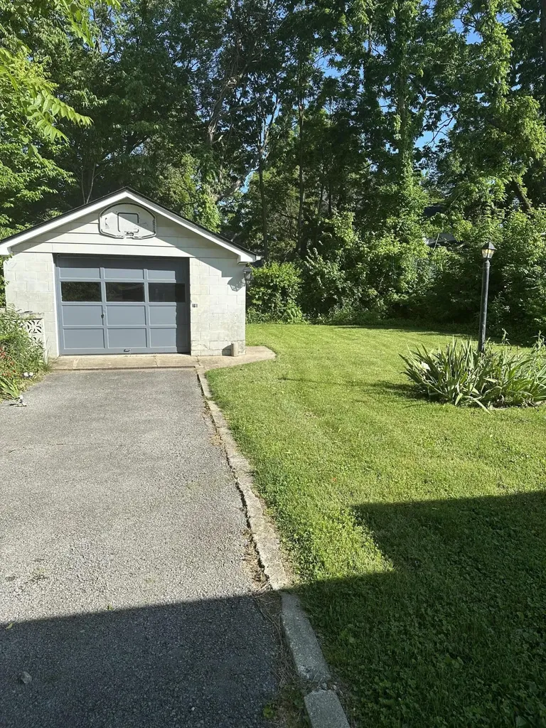 232 Bassett Avenue Lexington KY 40502