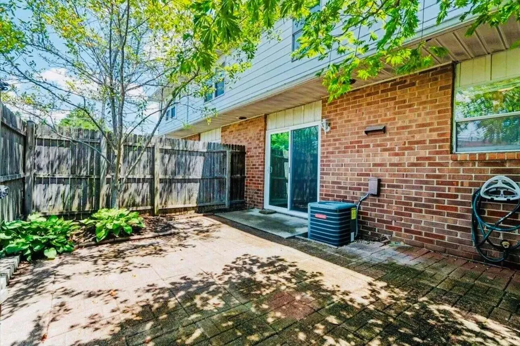 3500 Warwick Drive Lexington KY 40517