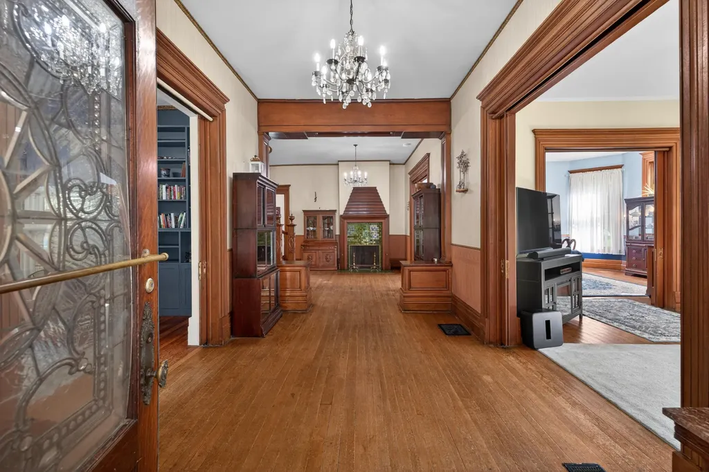 229 W Lexington Avenue Danville KY 40422