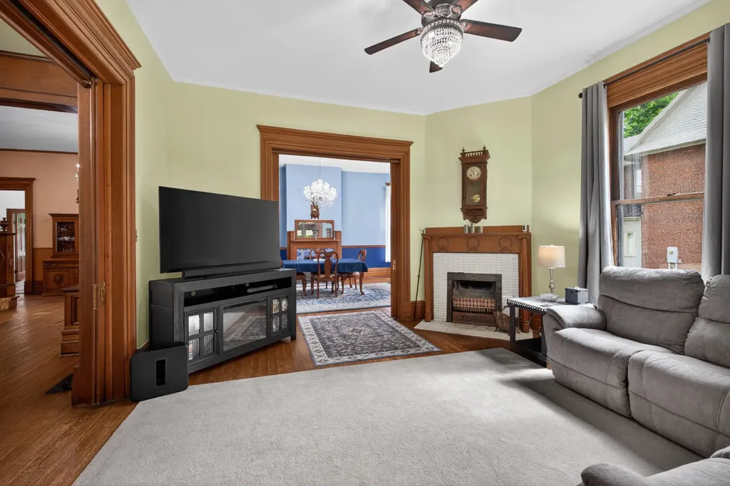 229 W Lexington Avenue Danville KY 40422