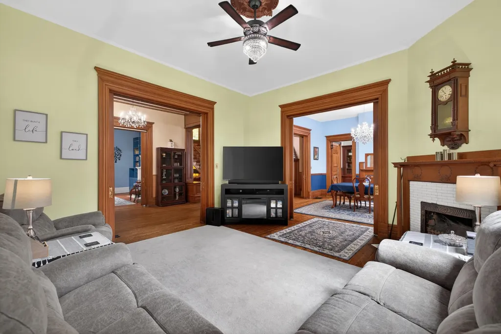 229 W Lexington Avenue Danville KY 40422
