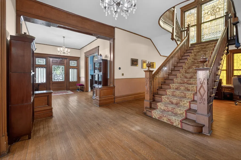 229 W Lexington Avenue Danville KY 40422