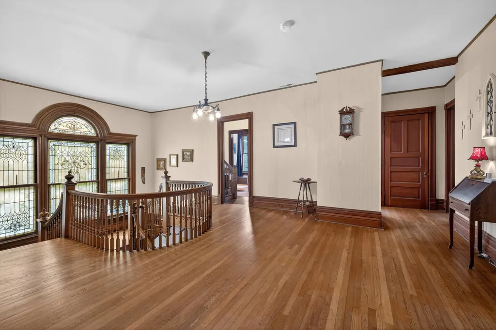 229 W Lexington Avenue Danville KY 40422
