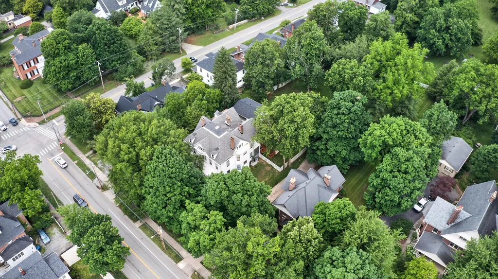 229 W Lexington Avenue Danville KY 40422