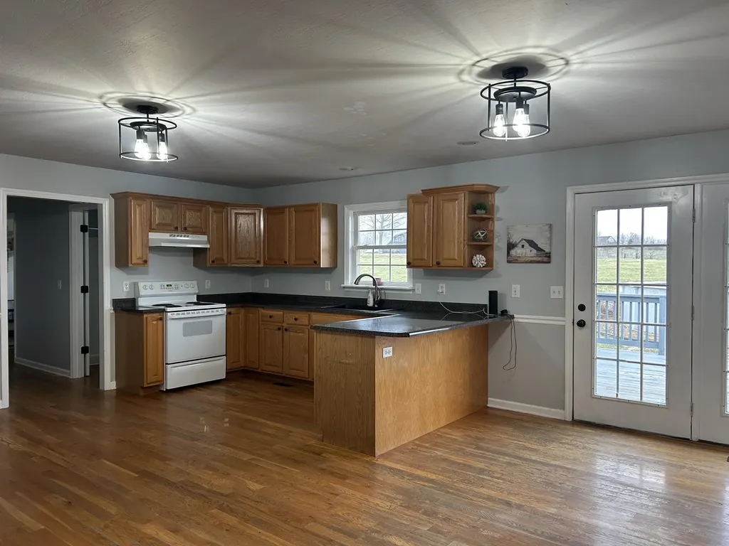 104 Stewart Street Perryville KY 40468